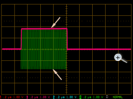 Signal passant par le détecteur vu à l’oscilloscope. 
(cliquer pour pleine grandeur: 640·480px = 22 kilooctets)