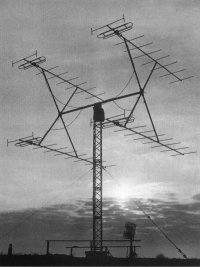 P-10 Antenne aus der Fliegerrevue 11/1997
(click to enlarge: 600·800px = 91 kByte)